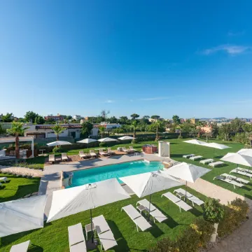 Insula Boutique Hotel