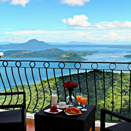 The Lake Hotel Tagaytay