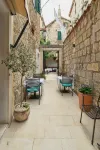 ماكارون هيريتيدج رومز