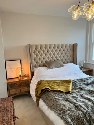 A Stylish Apartment on the Outskirts of Sandwich in Kent Hotels near Deal
