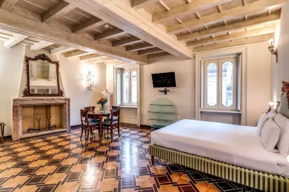 Hotel Santa Marta Suites