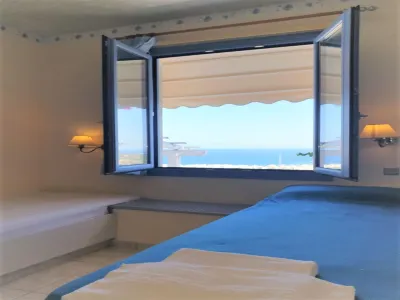 Hermes Korifi Suites Private Apartment