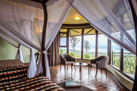 LAKE NAKURU SOPA LODGE