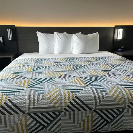 Studio 6 Tulsa, OK Central