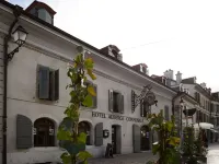 Auberge Communale de Carouge Hotels near Acacias