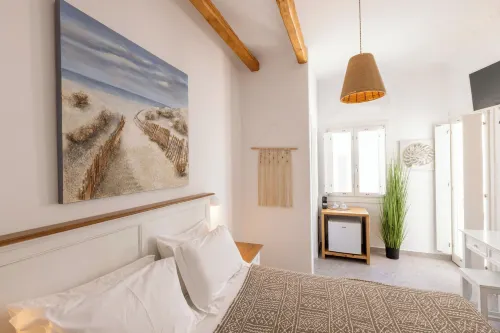 Parosquare Central Suites