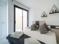Villa with Private Pool and Whirlpool Hotels near Plaza Trinitario Ferrández Barberá