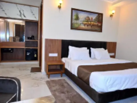 Mahal E Noor Amritsar Haveli Hotels in Sirsa