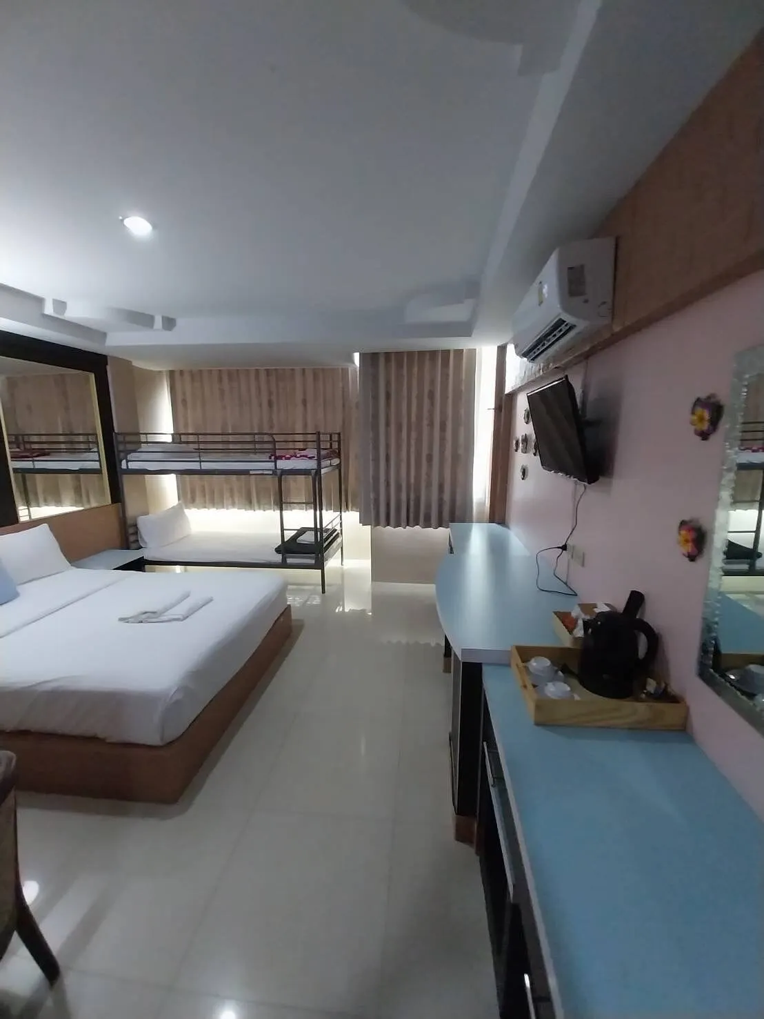 Tuscany Hotel by Skypark Phòng Photos