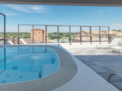 Hôtel Mercure Golf Cap d'Agde エローのホテル