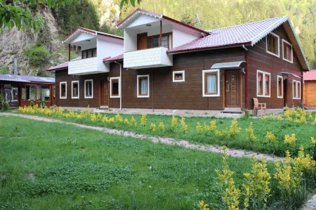 Uzungol Selale Otel Bungalow Отели в г. Чайкара