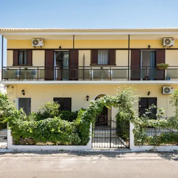 The Springfield Corner Apartments by Konnect