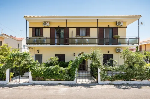 The Springfield Corner Apartments by Konnect Hotels in Feakes