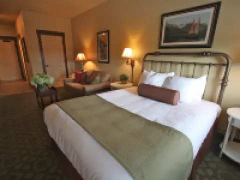 Homestead Resort Hotels in Lynden