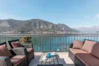 Apartments Miramar
