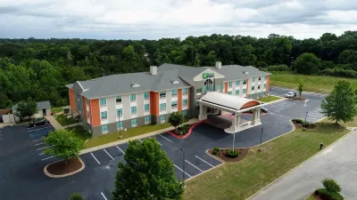 Holiday Inn Express & Suites Enterprise Hotels in Enterprise