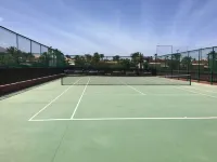 Holiday flat in a beautiful complex with large swimming pool and private terrace