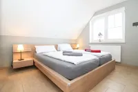 Stylish and tasteful apartment near the twin mills