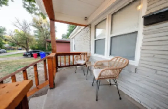Spacious 4Br/2BA Home - Closest Stay to OU Stadium & Campus
