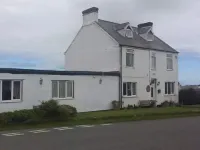 Sportsmans Lodge Bed and Breakfast Hotels in Rhosgoch