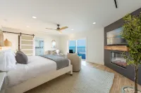 Oceanfront Decks and Hot Tub - Breathtaking Coastal Oasis