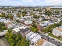 Spacious Apartment with Skyline Views and Backyard Terrace - Charming Oasis