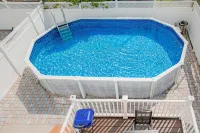GoldenStudio 20Min NYC|GameTable+HeatedPool + PS5 Hotels in Bayonne