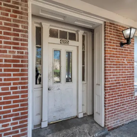 1BR Retreat Prime Location Stay in Historic Charm