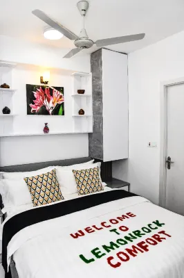 LemonRock Comfort Hotels in Villingili