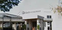 Modern Retreat - WiFi, Central Location, Stylish Decor