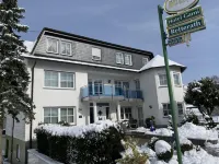 Hotel Retterath am Nürburgring - Pysäköinti