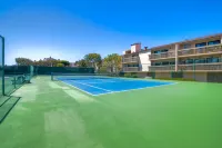 Heated Swimming Pool and Tennis Courts - Inviting Coastal Retreat