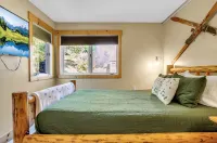 Holiday Valley Ski-In/Ski-Out Condo