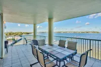 Spectacular Water Views and Resort Amenities - Exquisite Coastal Oasis