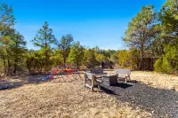 Spacious Modern Home with Fenced Backyard - Inviting Family Retreat Hotels in Heber