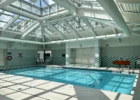 Staybridge Suites Toronto Airport East by IHG - プール