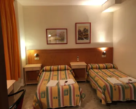 Hostal Carlos III Hoteles en El Ejido