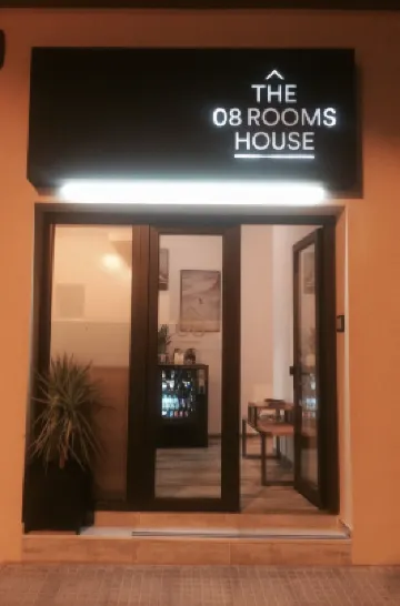 8客房之家 鄰近Castillo de Guzman城堡的酒店