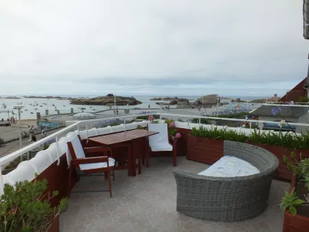 Hôtel - Restaurant - Salon de Thé le Beauséjour Отели в г. Трегастель