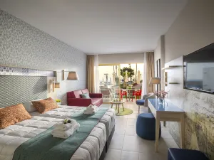Leonardo Laura Beach & Splash Resort