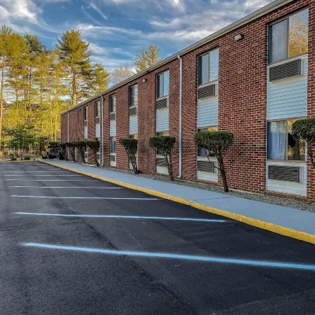 Days Inn by Wyndham Brunswick Bath Area