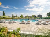 Stylish Villa in Bemelen - Pools