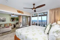 Oceanfront Two Bedroom Condo-A/C in Both Bdrms!  Cal King Beds in Both Bdrms! - 4つ星