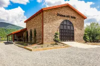 Chateau Artwine Hotel a 