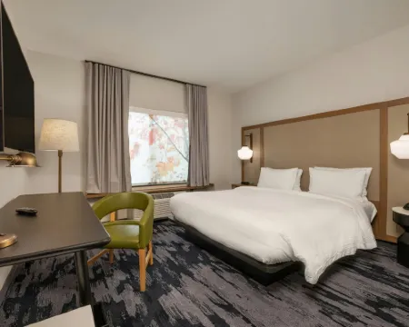 Fairfield Inn & Suites Lodi Hotels in Lodi