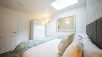 Modern Townhouse Apartment in Stratford Upon Avon with Wifi & Netflix -  Ferienwohnungen