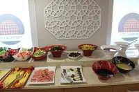Pointbreak Otel - breakfast