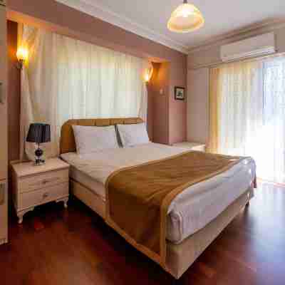 Vira Apart Hotel Rooms