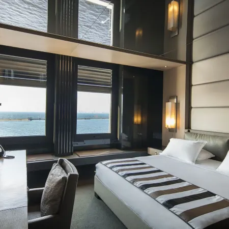 Key Hotel