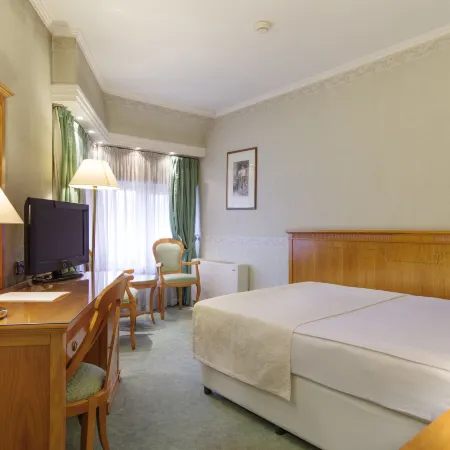 Hotel Downtown - Top Location in the Heart of Sofia City